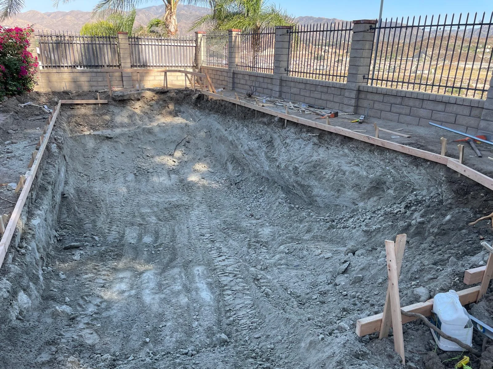 Best Pool Builder in Pasadena Pool Construction in Pasadena